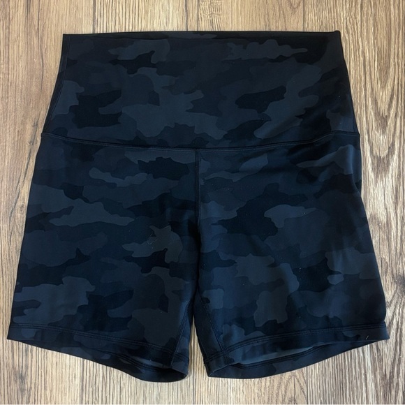 Lululemon Align Super High Rise Shorts 6" In Heritage 365 Camo Size 12 - Picture 2 of 5